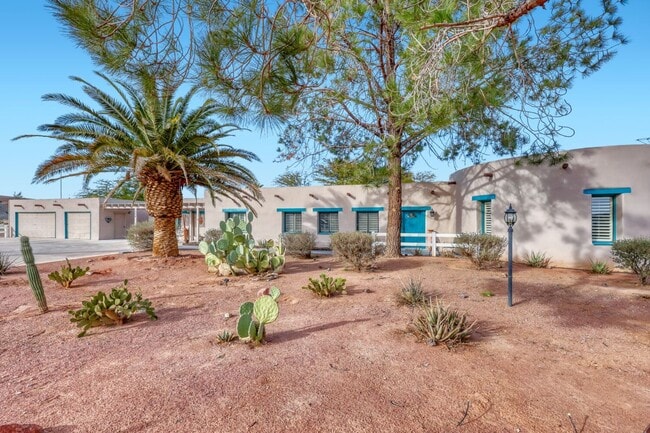 Photo - Custom home on over 35,000' Lot