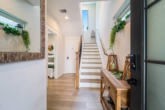 Photo - 5341 Donovan Gardens Ln