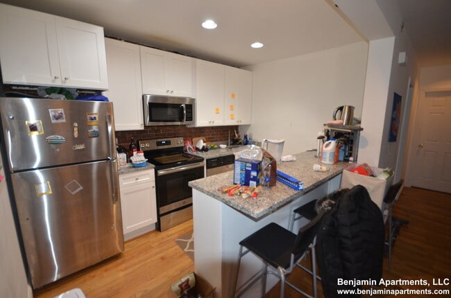 Building Photo - 486 Massachusetts Ave Unit 1