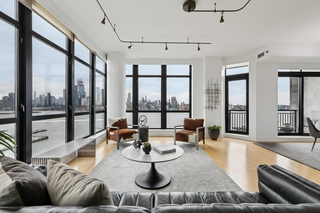 Photo - 1025 Maxwell Ln Unidad 1201