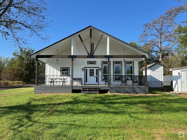 Building Photo - 195 Covert Dr Rental