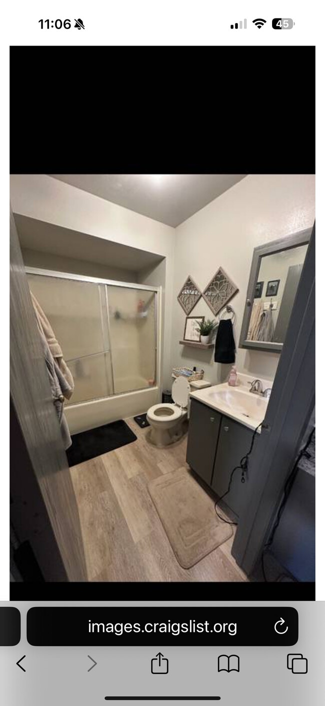 Photo - 2021 Sylvan Way