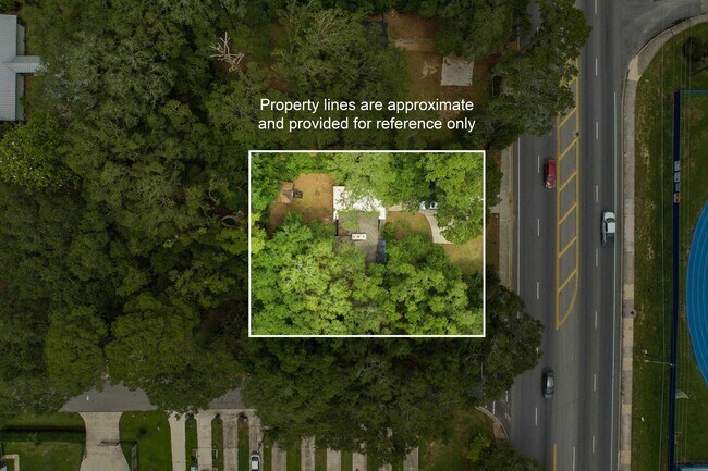 Photo - 1734 W Tharpe St