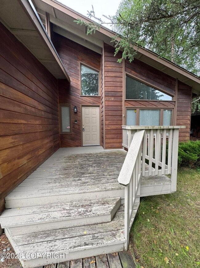 13710 Vern Dr