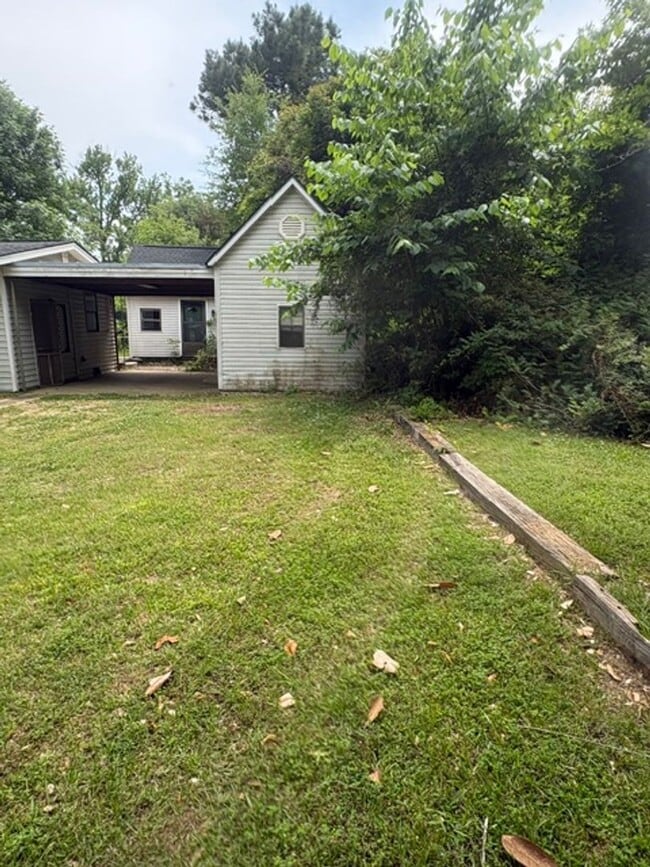 Photo - Renovated 3 Bedroom 1.5 Bath Home for Rent!