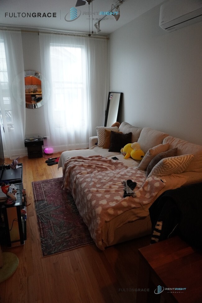 Photo - 1846 W 18th St Unidad 2R