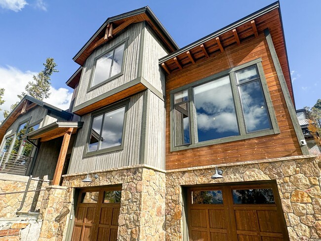 Stunning luxury home! Breck's best views f... - Stunning luxury home! Breck's best views f...