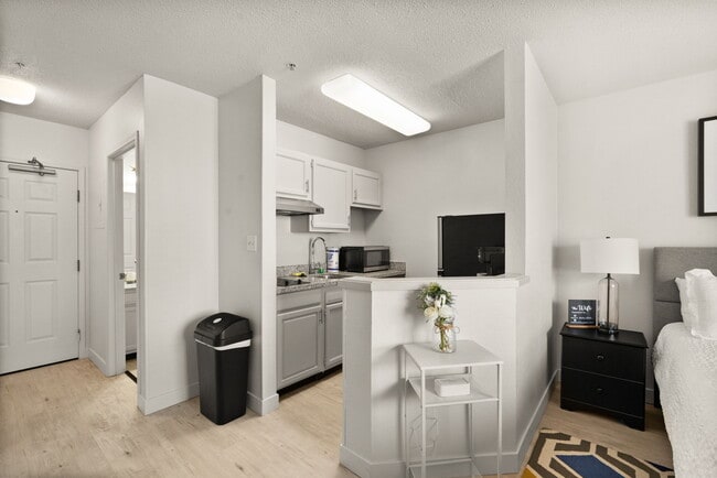 Photo - AVIA North Shore