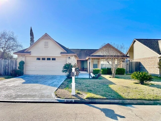 Building Photo - 3258 Meadway Dr Rental
