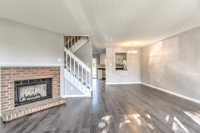 Photo - 3279 Westdale Ct