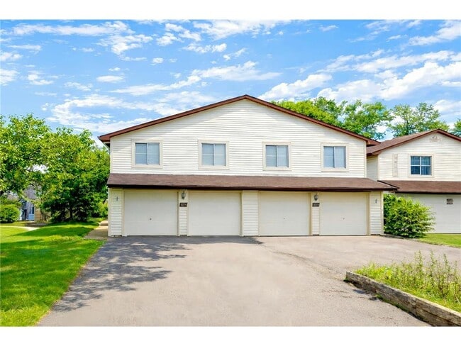 Photo - 2489 Woodbridge St