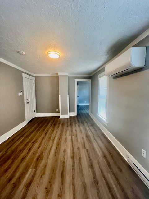 Building Photo - 1213 12th St Rental