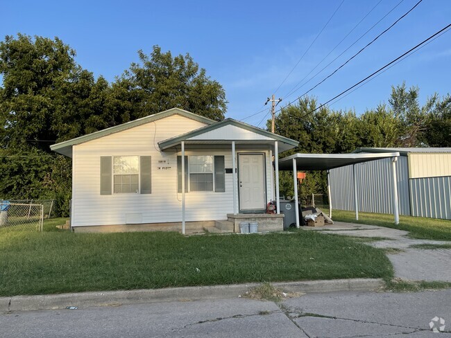 Building Photo - 1818-1812 NW Floyd Ave Rental