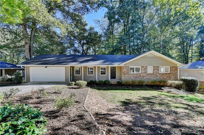 Photo - 478 Dorsey Cir SW