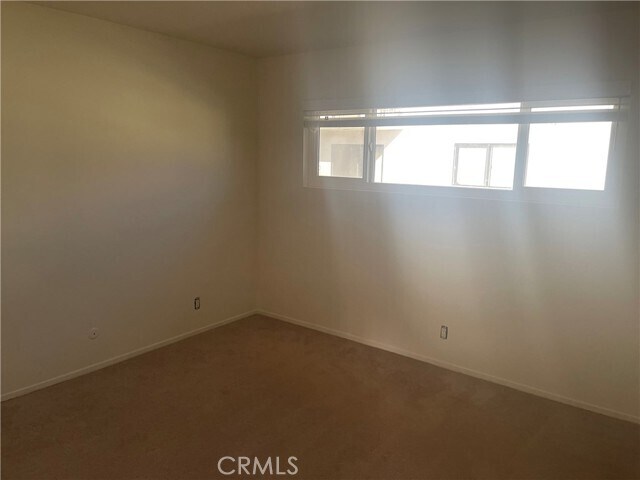 Photo - 1028 W 8th St