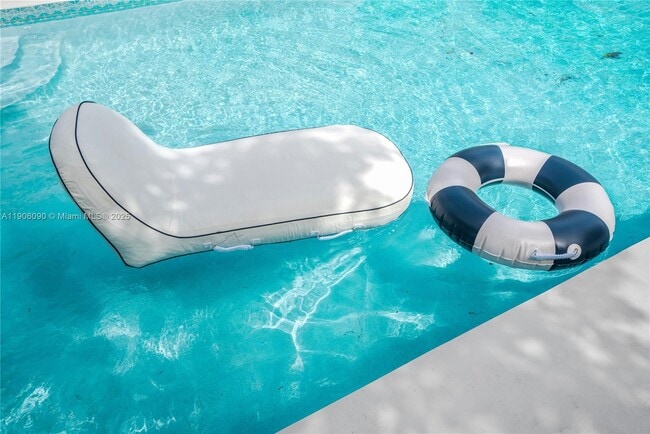 Photo - 9600 SW 147th St