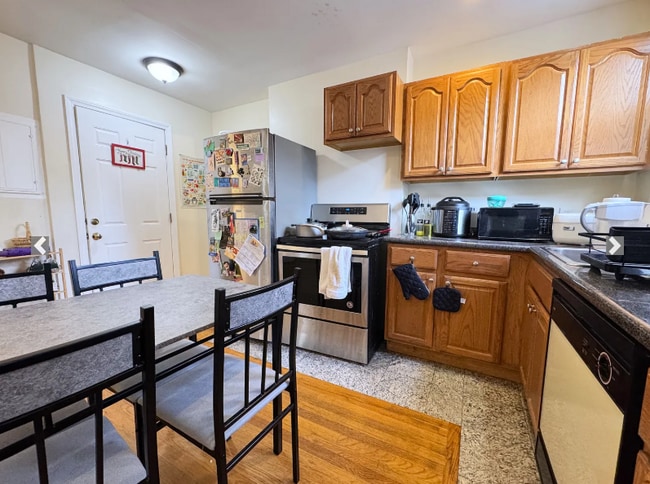 Photo - 214 Freeman St