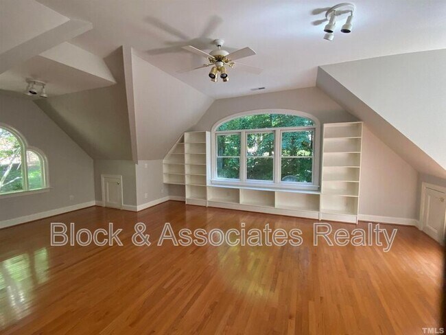 Photo - 10621 Cahill Rd