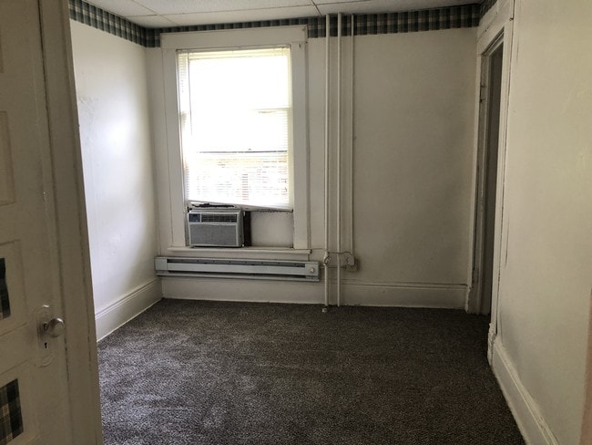 Photo - 2839 N 50th St Unidad 2