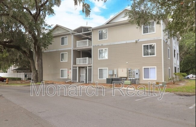 Building Photo - 4000 SW 23rd St
