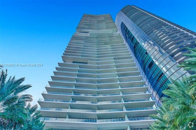 Building Photo - 18501 Collins Ave Unit 18501 Collins Ave 1902 Rental