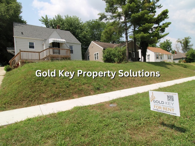 Building Photo - Beautiful and Spacious 4 BR 1 BA House in Meadowbrook (SECTION 8 APPROVED)
