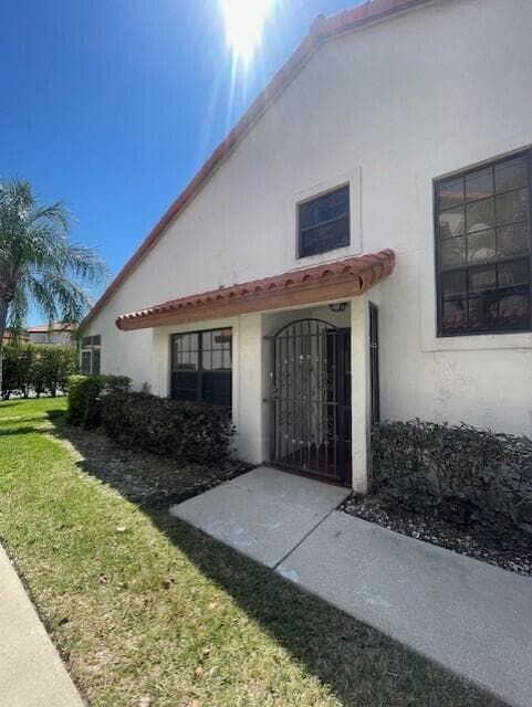 13501 Fountain View Blvd