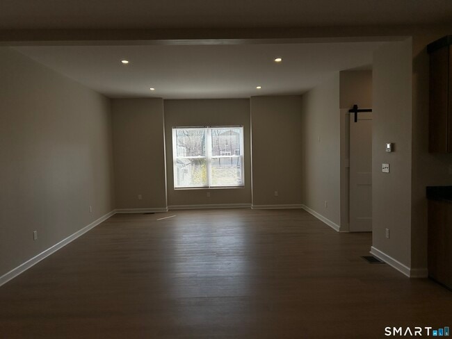Photo - 62 Soundview Ave