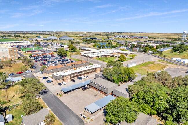 Four Seasons & Pepper Tree Apartments
