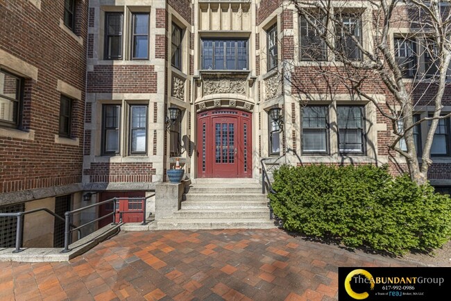 Photo - 993 Memorial Dr Unit 201