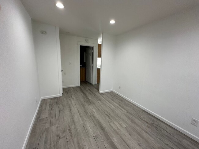 Photo - 230 SE 6th Ave Unit 6th 230 - 2