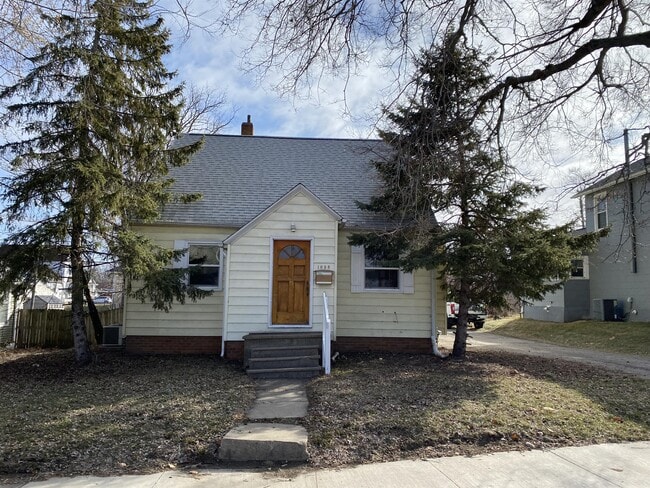 Photo - 1035 10th St House
