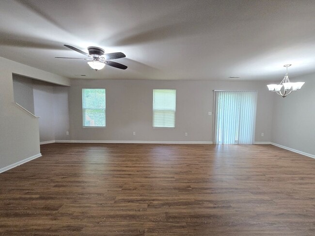 Photo - 1819 Hooper Court