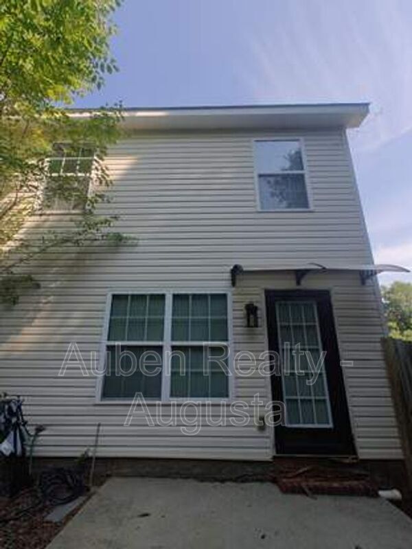 Photo - 2078 Reserve Ln