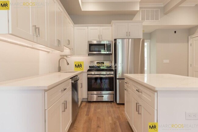 Photo - 6 Linwood Sq Unit 1