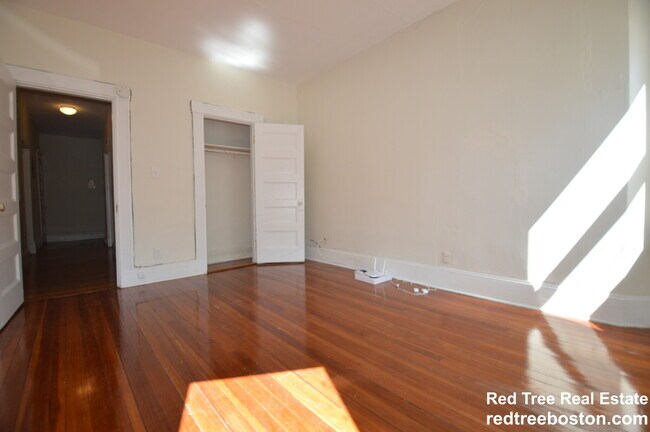 1595 Beacon St Unidad 4