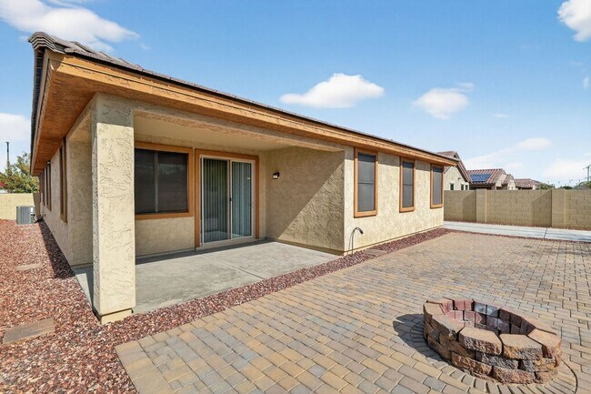 Photo - Spacious 4BR House in Goodyear