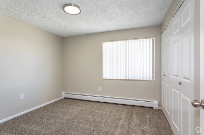 Sterling Platinum - Bedroom