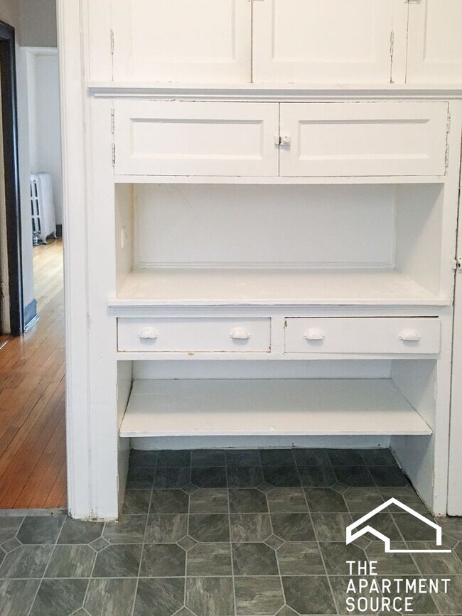 Photo - 4606 N Winchester Ave Unidad 1B