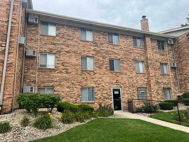 Photo - 14012 Waterbury Dr Condo Unit 1306