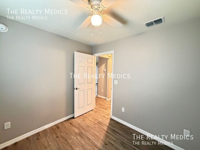 Photo - 5633 NW 2nd Pl