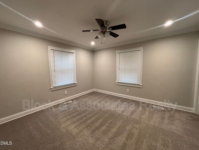 Photo - 501 Merrie Rd