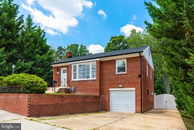 Photo - 4910 66th Ave