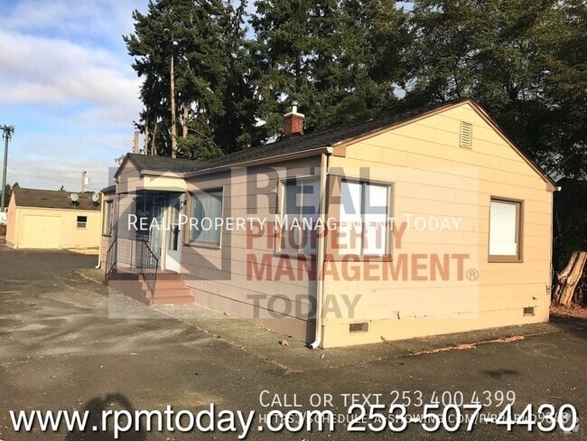 Building Photo - 8420 1/2 South Tacoma Way-5 Unit 5 Rental