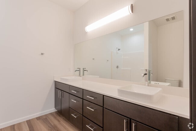 2BR, 2BA, Loft_1750SF
