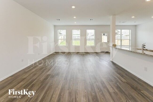 Photo - 6221 Arcadia Sound Ln