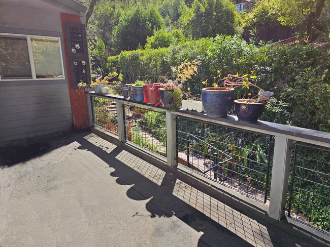 Building Photo - 206 Ross Valley Dr Unit 206 A