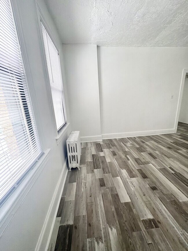 Photo - 5400 LLC - CORPORATE