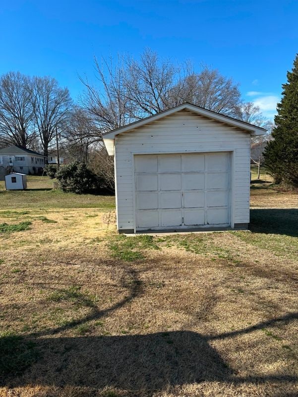 Photo - 110 S Valley St