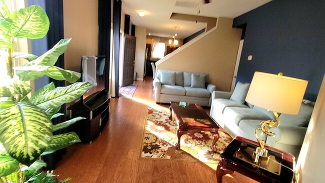 Photo - 1300 Crown Point Pl